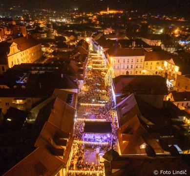 Ena in edina - Nina, Nina, Nina je v Kamnik privabila rekordno število obiskovalcev (23)